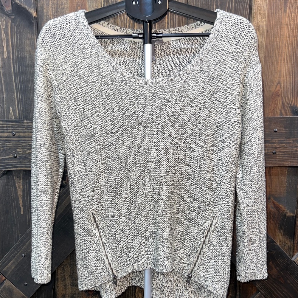 Quinn Zipper Sweater M Black Ivory Tweed Look Hi Low‎ Top Boho Academia Preppy